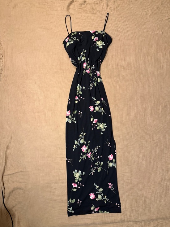 Arianna Dresses & Skirts - Vintage Arianna by Rachel Kaye Floral Spaghetti Strap Floral Prom Dress